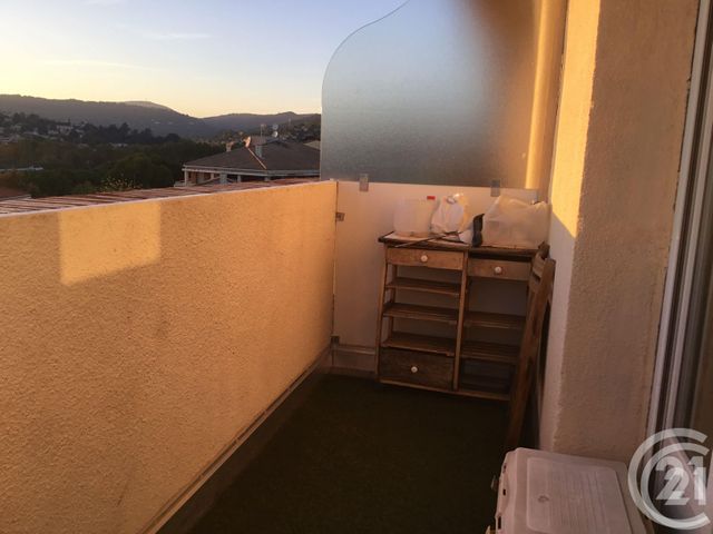 Afficher la photo en grand Appartement T3 à vendre - 3 pièces - 63.56 m2 - MANOSQUE - 04 - PROVENCE-ALPES-COTE-D-AZUR - Century 21 Cécile Décard