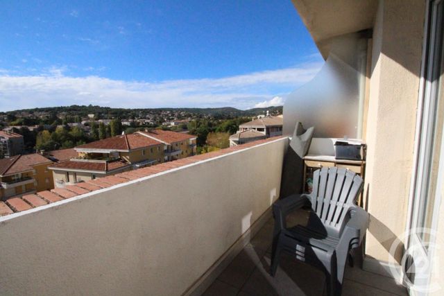 Afficher la photo en grand Appartement T3 à vendre - 3 pièces - 63.56 m2 - MANOSQUE - 04 - PROVENCE-ALPES-COTE-D-AZUR - Century 21 Cécile Décard