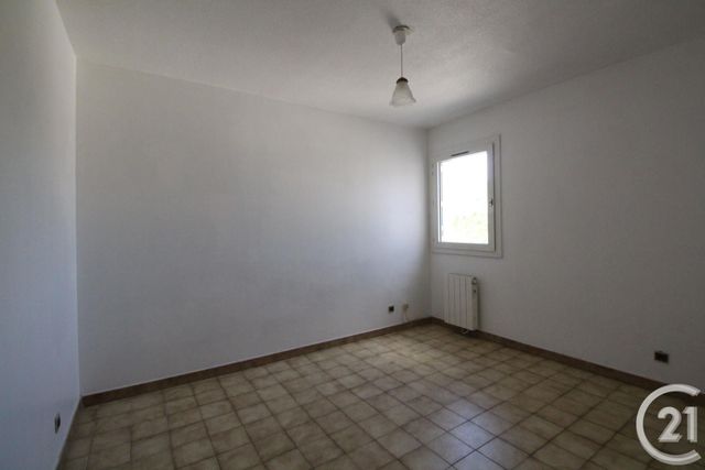 Afficher la photo en grand appartement à vendre - 5 pièces - 102.0 m2 - MANOSQUE - 04 - PROVENCE-ALPES-COTE-D-AZUR - Century 21 Cécile Décard