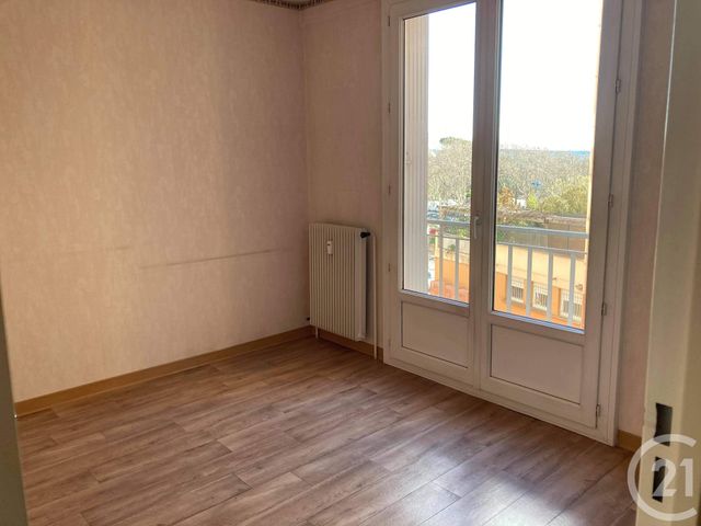 Afficher la photo en grand Appartement T4 à vendre - 4 pièces - 78.06 m2 - MANOSQUE - 04 - PROVENCE-ALPES-COTE-D-AZUR - Century 21 Cécile Décard