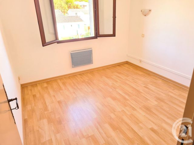Afficher la photo en grand appartement à vendre - 2 pièces - 48.47 m2 - GREOUX LES BAINS - 04 - PROVENCE-ALPES-COTE-D-AZUR - Century 21 Cécile Décard