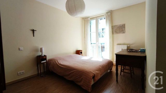 Afficher la photo en grand Appartement T3 à vendre - 3 pièces - 65.6 m2 - MANOSQUE - 04 - PROVENCE-ALPES-COTE-D-AZUR - Century 21 Cécile Décard