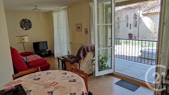 Afficher la photo en grand Appartement T3 à vendre - 3 pièces - 65.6 m2 - MANOSQUE - 04 - PROVENCE-ALPES-COTE-D-AZUR - Century 21 Cécile Décard