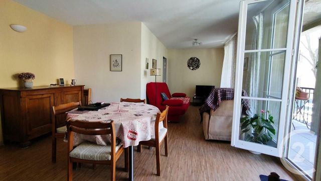 Afficher la photo en grand Appartement T3 à vendre - 3 pièces - 65.6 m2 - MANOSQUE - 04 - PROVENCE-ALPES-COTE-D-AZUR - Century 21 Cécile Décard