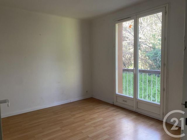 Afficher la photo en grand appartement à vendre - 4 pièces - 83.7 m2 - MANOSQUE - 04 - PROVENCE-ALPES-COTE-D-AZUR - Century 21 Cécile Décard