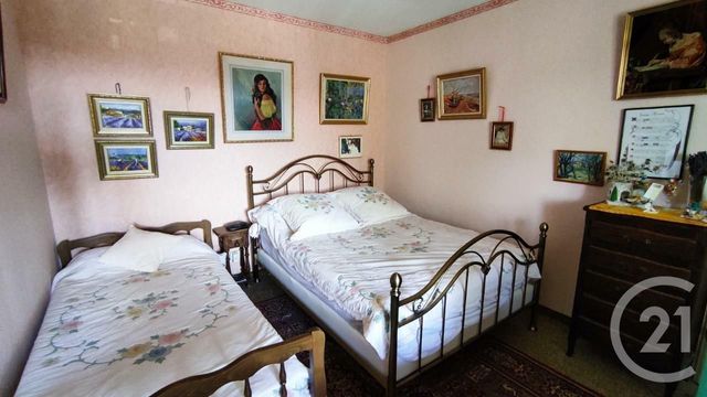 Afficher la photo en grand Studio à vendre - 1 pièce - 36.05 m2 - GREOUX LES BAINS - 04 - PROVENCE-ALPES-COTE-D-AZUR - Century 21 Cécile Décard