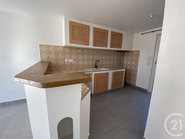 Appartement F3 à louer - 3 pièces - 66.97 m2 - MANOSQUE - 04 - PROVENCE-ALPES-COTE-D-AZUR - Century 21 Cécile Décard Appartement F3 à louer - 3 pièces - 66.97 m2 - MANOSQUE - 04 - PROVENCE-ALPES-COTE-D-AZUR - Century 21 Cécile Décard