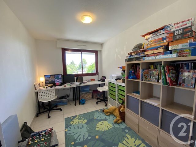 Afficher la photo en grand Appartement T4 à vendre - 4 pièces - 76.63 m2 - MANOSQUE - 04 - PROVENCE-ALPES-COTE-D-AZUR - Century 21 Cécile Décard