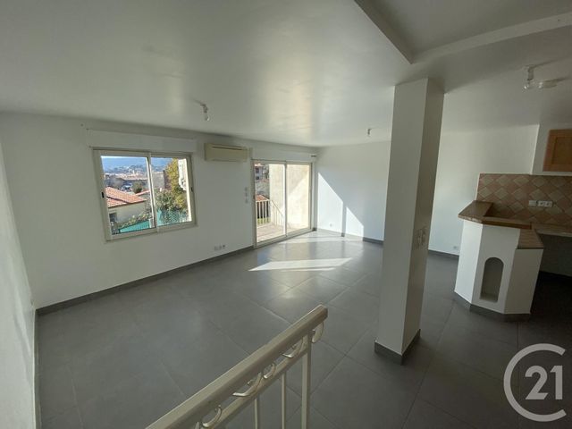 Appartement F3 à louer - 3 pièces - 66.97 m2 - MANOSQUE - 04 - PROVENCE-ALPES-COTE-D-AZUR - Century 21 Provence Immobilier