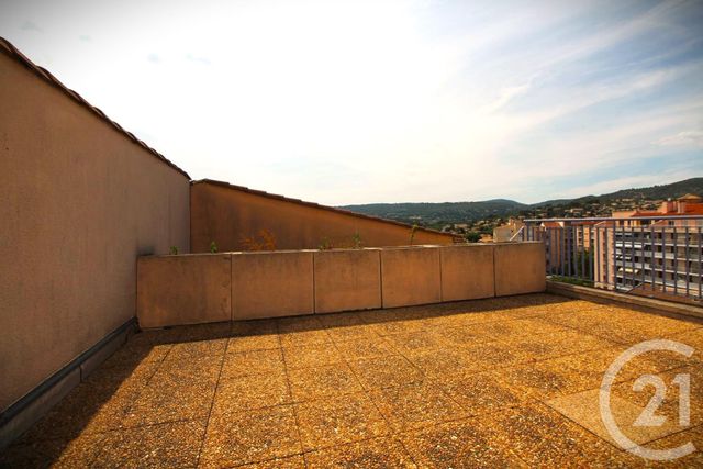 Appartement Duplex à vendre - 5 pièces - 98.7 m2 - MANOSQUE - 04 - PROVENCE-ALPES-COTE-D-AZUR - Century 21 Provence Immobilier