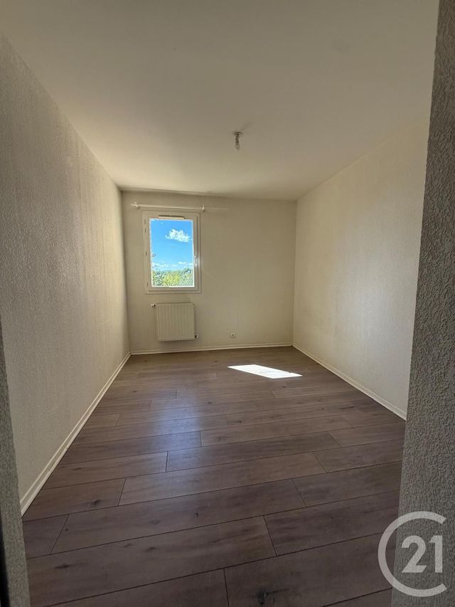 Afficher la photo en grand Appartement Duplex à vendre - 4 pièces - 82.71 m2 - MANOSQUE - 04 - PROVENCE-ALPES-COTE-D-AZUR - Century 21 Provence Immobilier
