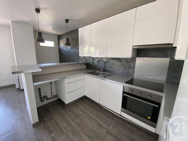 Appartement T2 à louer - 2 pièces - 42.65 m2 - STE TULLE - 04 - PROVENCE-ALPES-COTE-D-AZUR - Century 21 Provence Immobilier