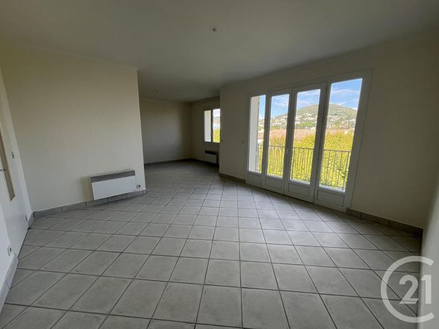 Afficher la photo en grand Appartement T3 à louer - 3 pièces - 76.17 m2 - MANOSQUE - 04 - PROVENCE-ALPES-COTE-D-AZUR - Century 21 Provence Immobilier