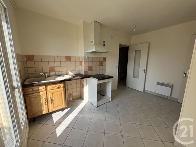 Afficher la photo en grand Appartement T3 à louer - 3 pièces - 76.17 m2 - MANOSQUE - 04 - PROVENCE-ALPES-COTE-D-AZUR - Century 21 Provence Immobilier