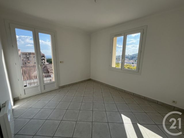 Afficher la photo en grand Appartement T3 à louer - 3 pièces - 76.17 m2 - MANOSQUE - 04 - PROVENCE-ALPES-COTE-D-AZUR - Century 21 Provence Immobilier