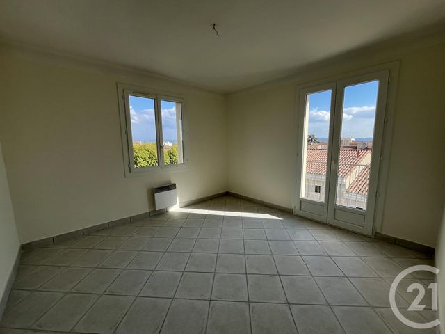 Afficher la photo en grand Appartement T3 à louer - 3 pièces - 76.17 m2 - MANOSQUE - 04 - PROVENCE-ALPES-COTE-D-AZUR - Century 21 Provence Immobilier