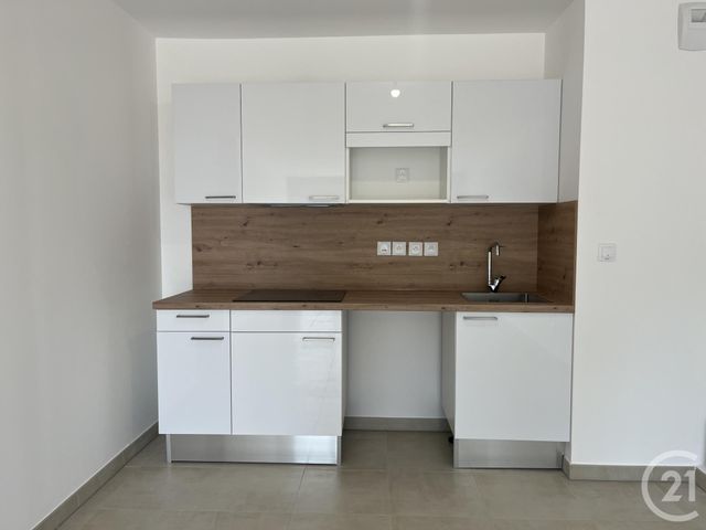Afficher la photo en grand Appartement T3 à louer - 3 pièces - 65.19 m2 - MANOSQUE - 04 - PROVENCE-ALPES-COTE-D-AZUR - Century 21 Provence Immobilier
