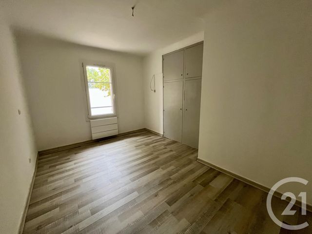 Afficher la photo en grand Appartement T4 à louer - 4 pièces - 98.38 m2 - MANOSQUE - 04 - PROVENCE-ALPES-COTE-D-AZUR - Century 21 Provence Immobilier