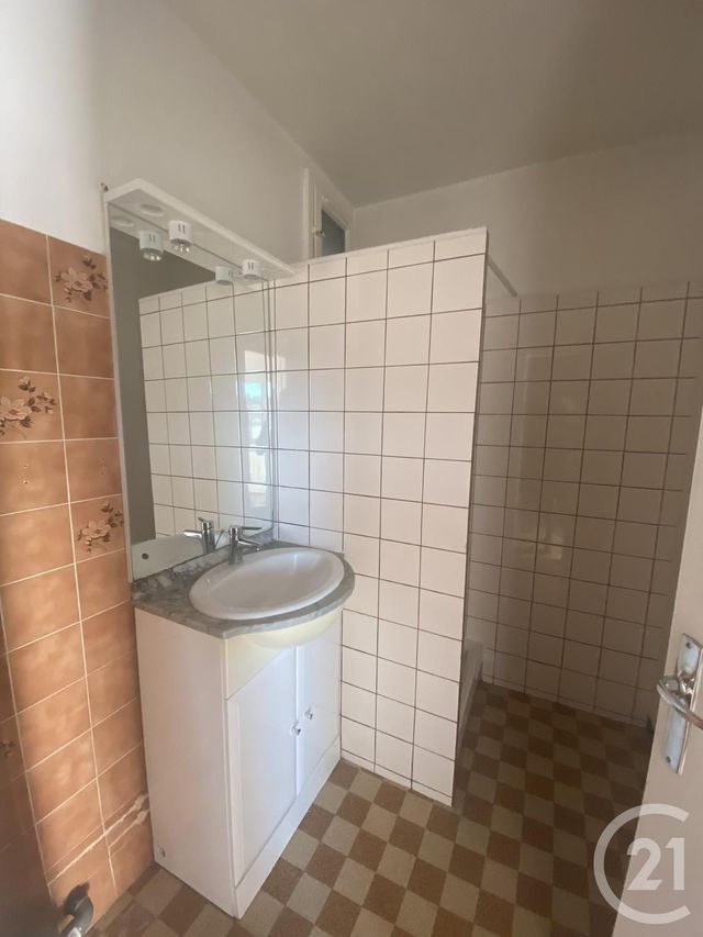 Appartement à louer - 3 pièces - 69.23 m2 - MANOSQUE - 04 - PROVENCE-ALPES-COTE-D-AZUR - Century 21 Provence Immobilier